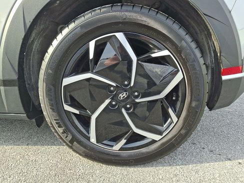 Certified 2022 Hyundai Ioniq 5 SE image 9