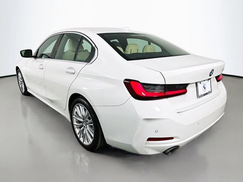 Certified 2024 BMW 330i Sedan w/ Premium Package image 7