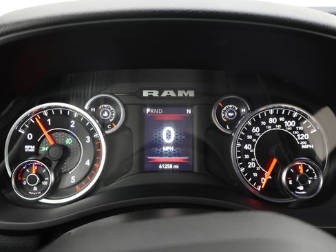 Used 2022 RAM 2500 Big Horn w/ Night Edition AWD/4WD image 10