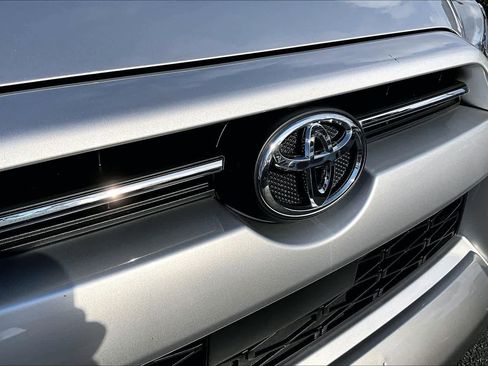 Certified 2022 Toyota 4Runner TRD Off-Road Premium w/ Moonroof Package AWD/4WD image 30