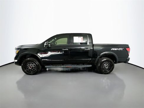 Used 2021 Nissan Titan PRO-4X w/ Pro-4x Convenience Package image 5