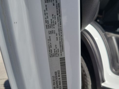 Used 2025 RAM ProMaster 2500 w/ U-Haul Equipment Group FWD image 28