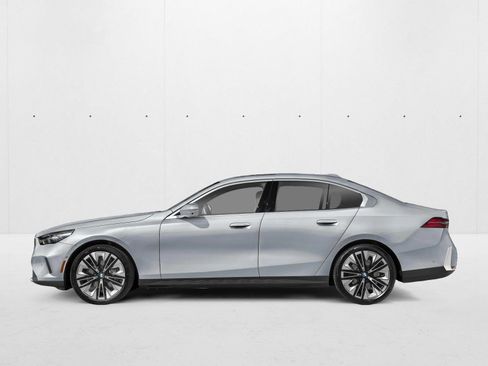 New 2027 BMW 540i xDrive w/ M Sport Package AWD/4WD image 3