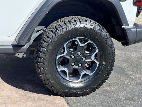 Used 2022 Jeep Wrangler Unlimited Rubicon 4xe w/ Cold Weather Group image 18