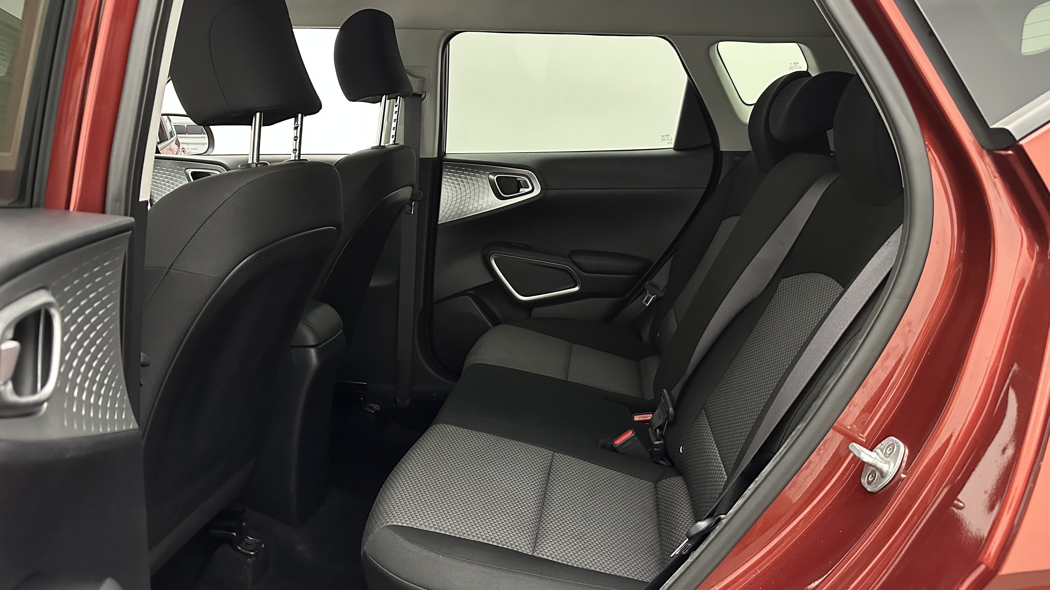 Used 2020 Kia Soul LX FWD image 23