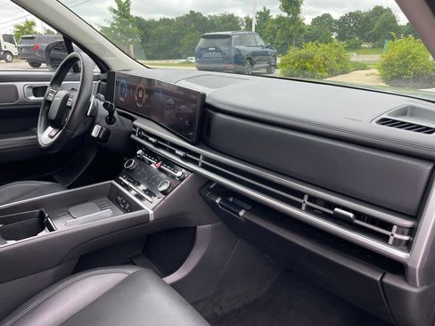 Used 2025 Hyundai Santa Fe SEL FWD image 29