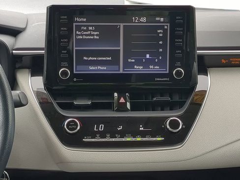 Used 2022 Toyota Corolla LE image 24