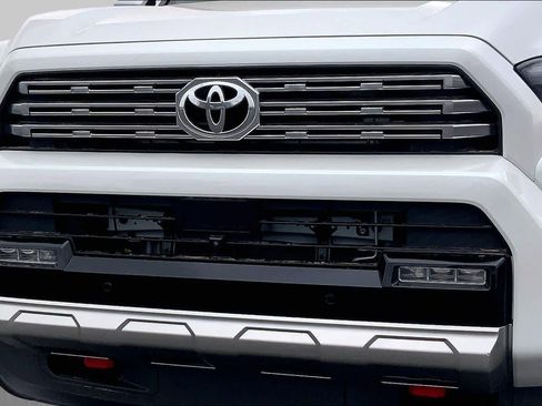 Used 2026 Toyota 4Runner Limited AWD/4WD image 30