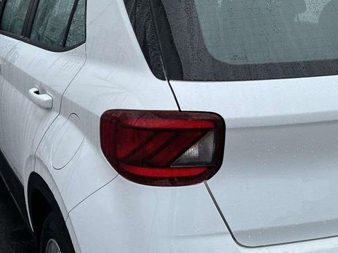 Used 2023 Hyundai Venue SE image 11