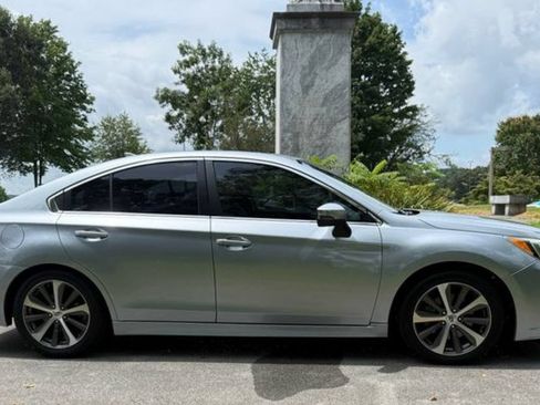 Used 2016 Subaru Legacy 3.6R Limited AWD/4WD image 2