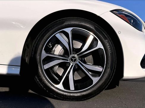 Used 2025 Mercedes-Benz CLE 300 4MATIC Cabriolet image 11