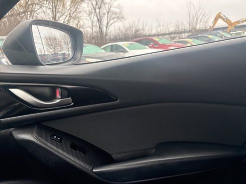 Used 2014 MAZDA MAZDA3 i Sport image 18