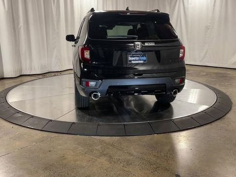Used 2024 Honda Passport Black Edition image 8