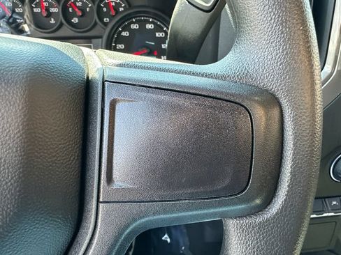 Used 2025 Chevrolet Silverado 1500 Custom Trail Boss AWD/4WD image 33