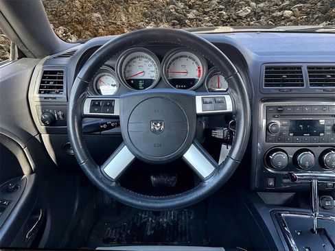 Used 2009 Dodge Challenger R/T image 5