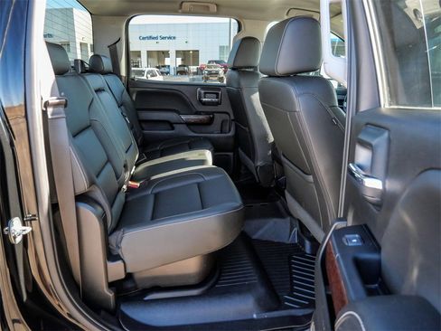 Used 2018 GMC Sierra 2500 SLT w/ Duramax Plus Package image 21