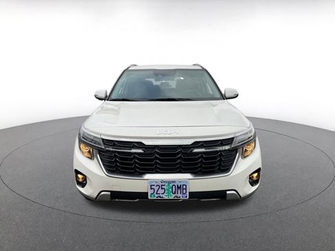 Used 2025 Kia Seltos S image 2