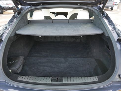 Used 2022 Tesla Model S image 11