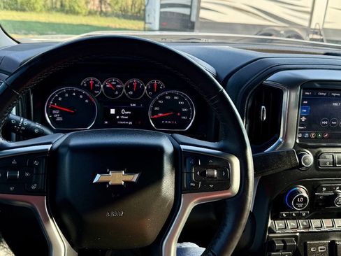 Used 2020 Chevrolet Silverado 1500 LTZ w/ LTZ Texas Edition image 18