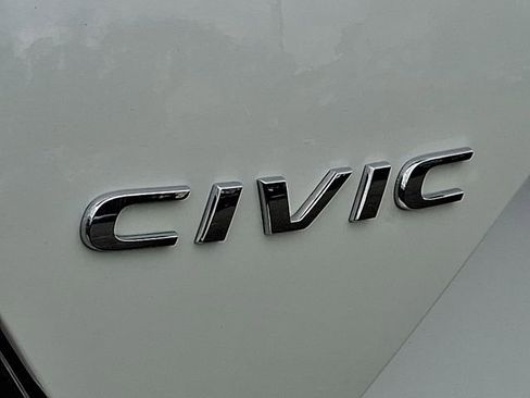 Used 2019 Honda Civic EX image 30