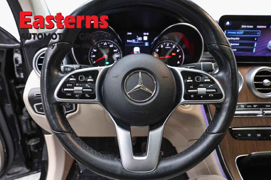 Used 2022 Mercedes-Benz GLC 300 4MATIC w/ Multimedia Package Lite image 11