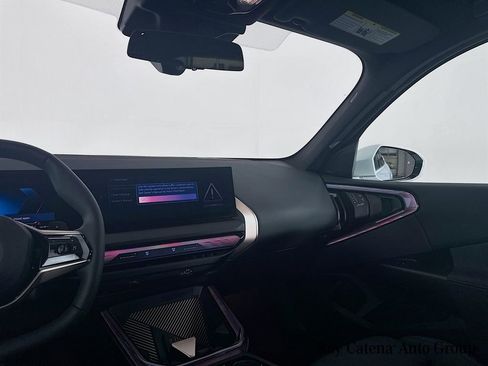 Used 2025 BMW X3 xDrive30i w/ Premium Package image 21