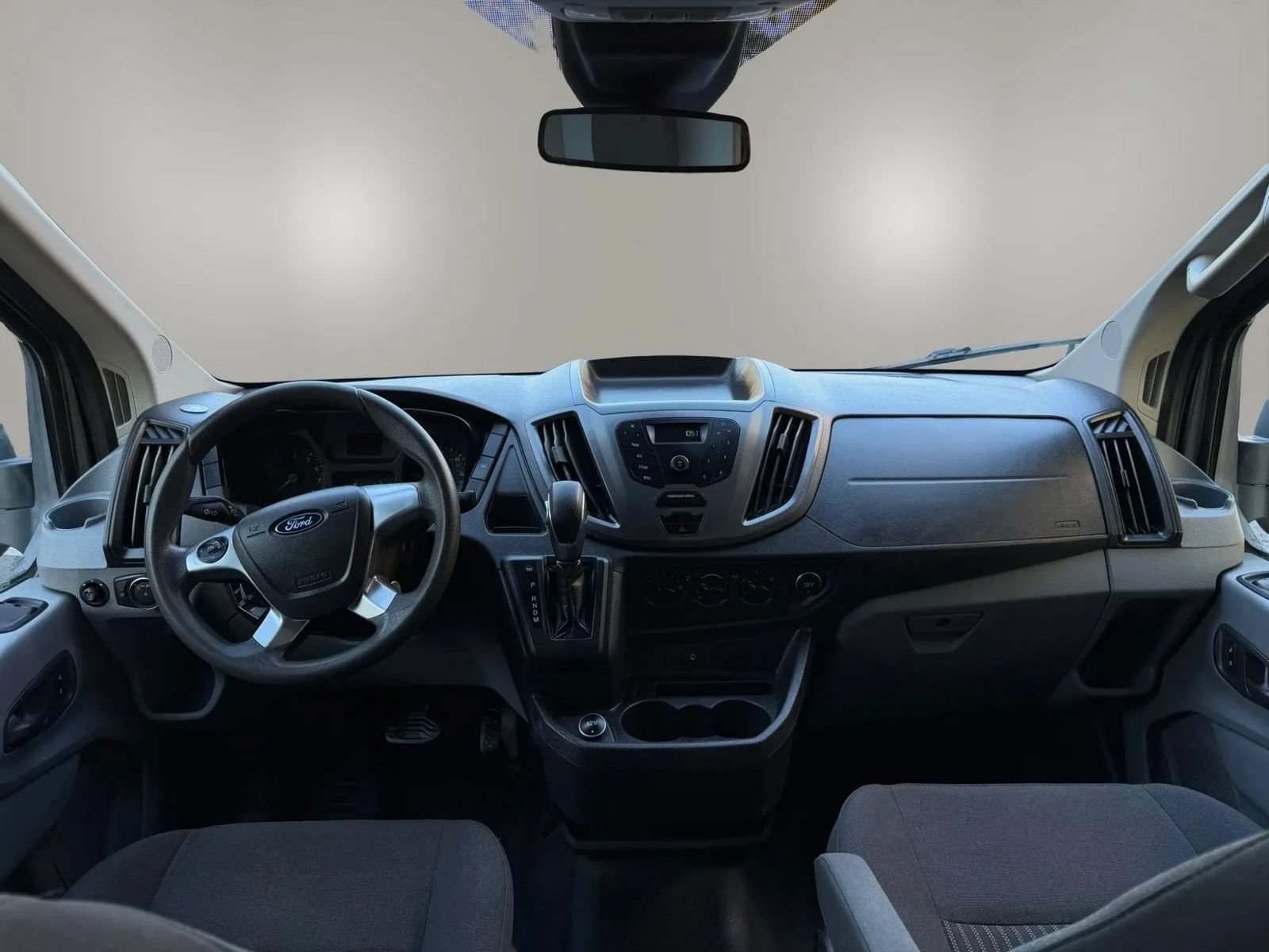 Used 2018 Ford Transit 250 148 Medium Roof RWD image 15