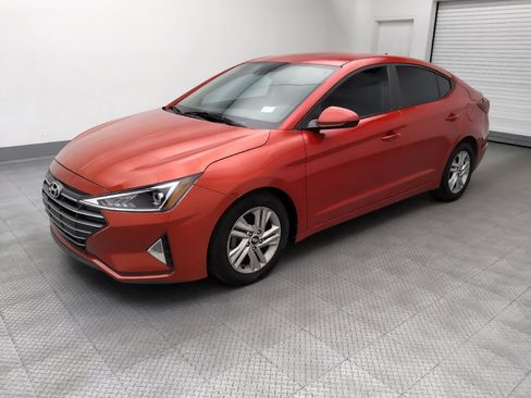 Used 2020 Hyundai Elantra SEL FWD image 2