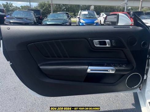 Used 2022 Ford Mustang GT Premium RWD image 14