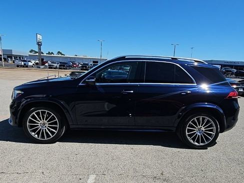 Used 2020 Mercedes-Benz GLE 450 4MATIC w/ AMG Line Exterior image 3