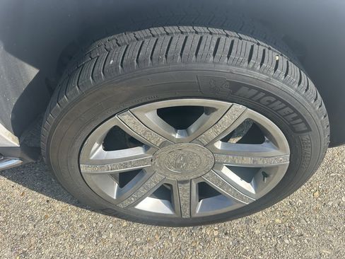 Used 2019 Cadillac Escalade ESV Luxury image 24