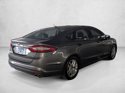 Used 2013 Ford Fusion SE FWD image 5