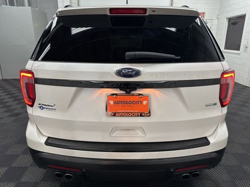 Used 2018 Ford Explorer Sport w/ Equipment Group 401A image 9