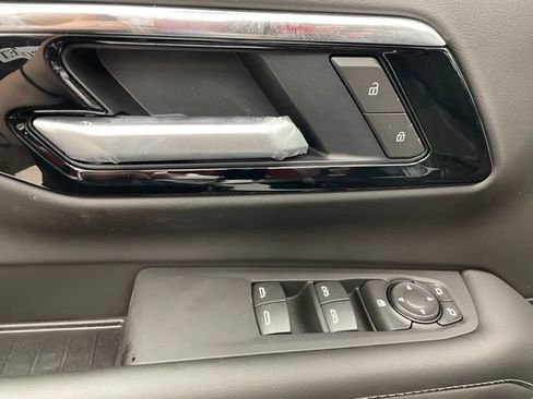 New 2026 Chevrolet Suburban LS AWD/4WD image 10