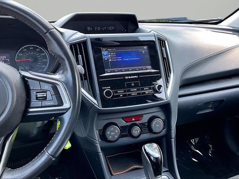 Used 2018 Subaru Crosstrek 2.0i Premium w/ Popular Package #3 AWD/4WD image 9