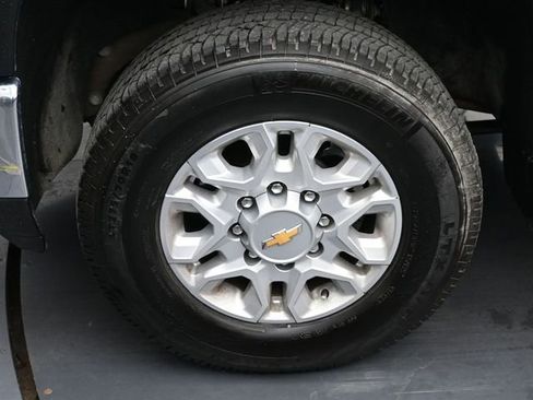 Used 2024 Chevrolet Silverado 2500 LTZ image 36