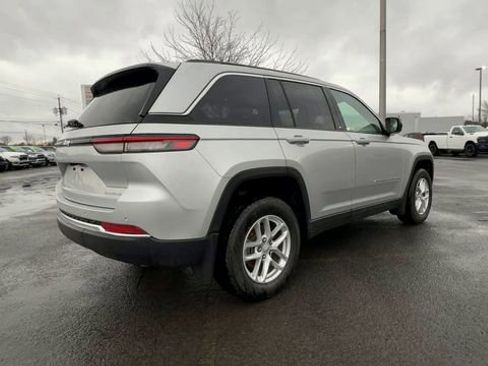 New 2026 Jeep Grand Cherokee Laredo AWD/4WD image 8