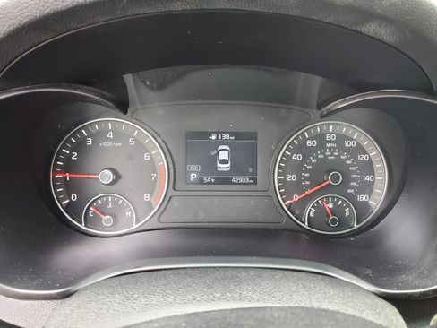 Used 2019 Kia Optima S image 16