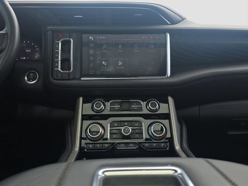 Used 2021 GMC Yukon Denali w/ Advanced Technology Package AWD/4WD image 14