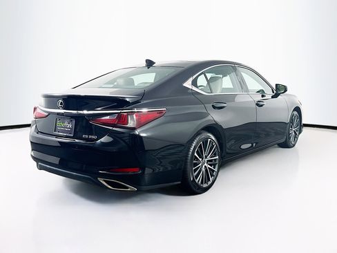 Used 2022 Lexus ES 350 w/ Premium Package image 9