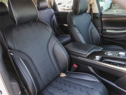 Used 2024 Genesis GV80 3.5T w/ Advanced Package image 36