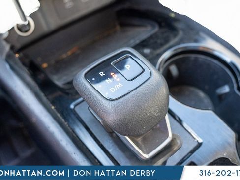 Used 2023 Nissan Rogue SV w/ SV Premium Package image 10