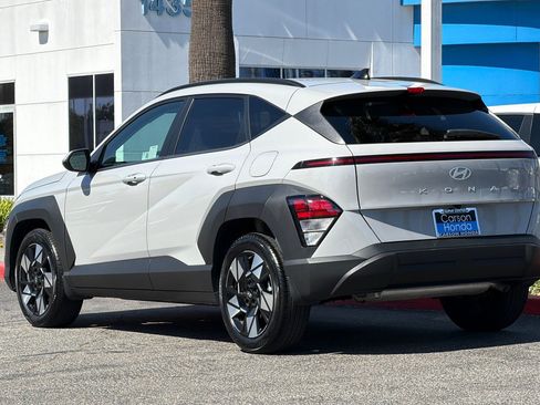 Used 2025 Hyundai Kona SEL FWD image 3