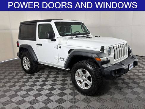 Used 2018 Jeep Wrangler Sport AWD/4WD image 2