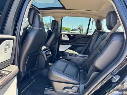 Certified 2023 Lincoln Aviator Reserve w/ Equipment Group 201A AWD/4WD image 12