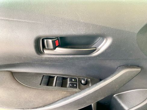Used 2024 Toyota Corolla LE FWD image 13