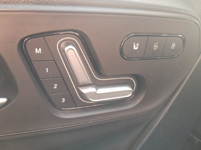 Used 2024 Mercedes-Benz Sprinter 2500 image 8