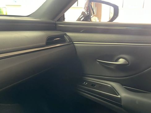 Used 2020 Lexus ES 350 w/ Premium Package image 25