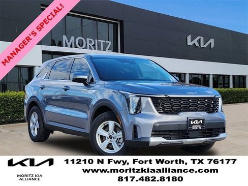 New 2025 Kia Sorento LX image 1
