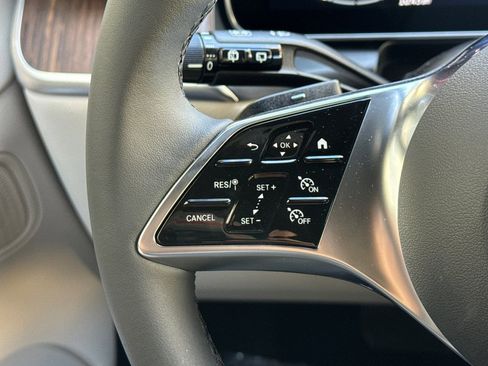 New 2026 Mercedes-Benz GLC 300 image 25